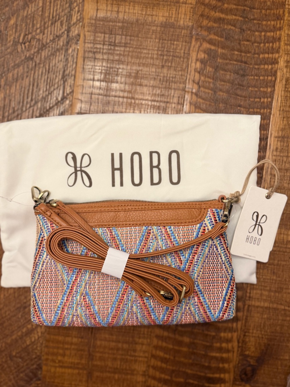 HOBO Darcy Convertible Bag NWT | Boho Woven Crossbody Wristlet - Picture 3 of 10